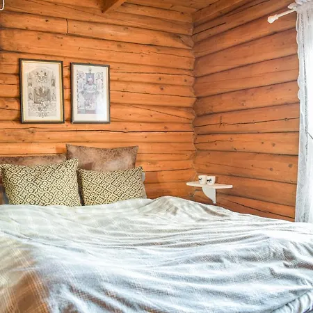 Amazing In W/ 4 Bedrooms Feriehus Nesbyen